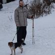 Na výšlapu s půjčenou psí kámoškou (můj by ve sněhu zapadl). :-)